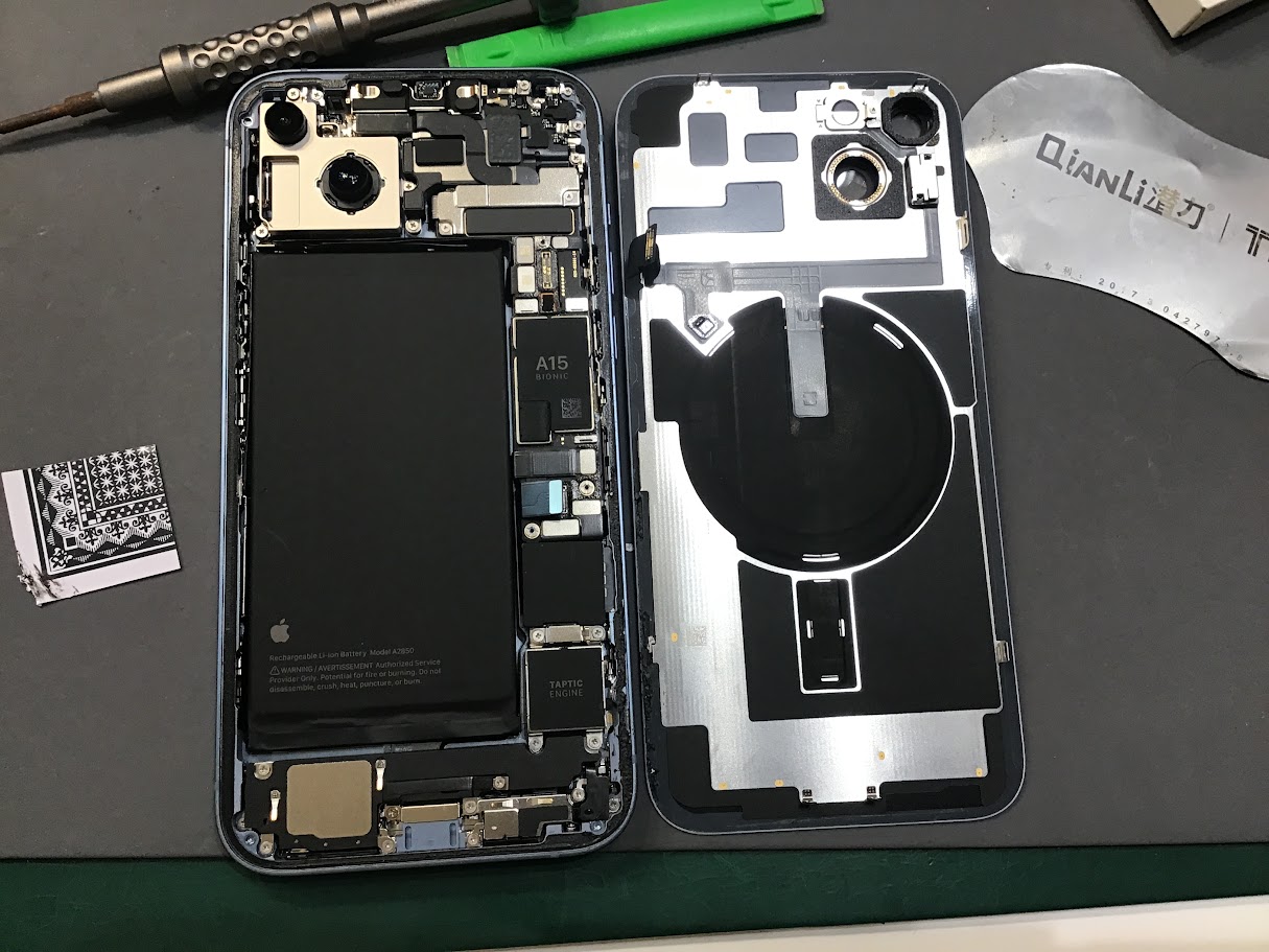 iPhone14Plusならデータそのまま修理可能なスマホ修理工房セレオ甲府店へ！